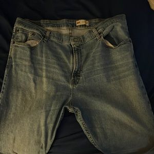 Wrangler Slim Straight Jeans